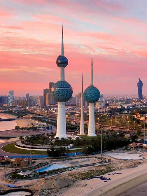 شحن-بين-الإمارات-والكويت